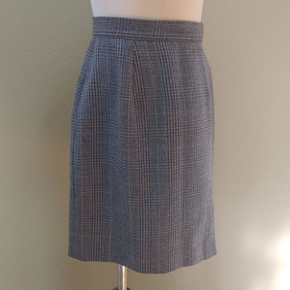 Cute LOFT Skirt